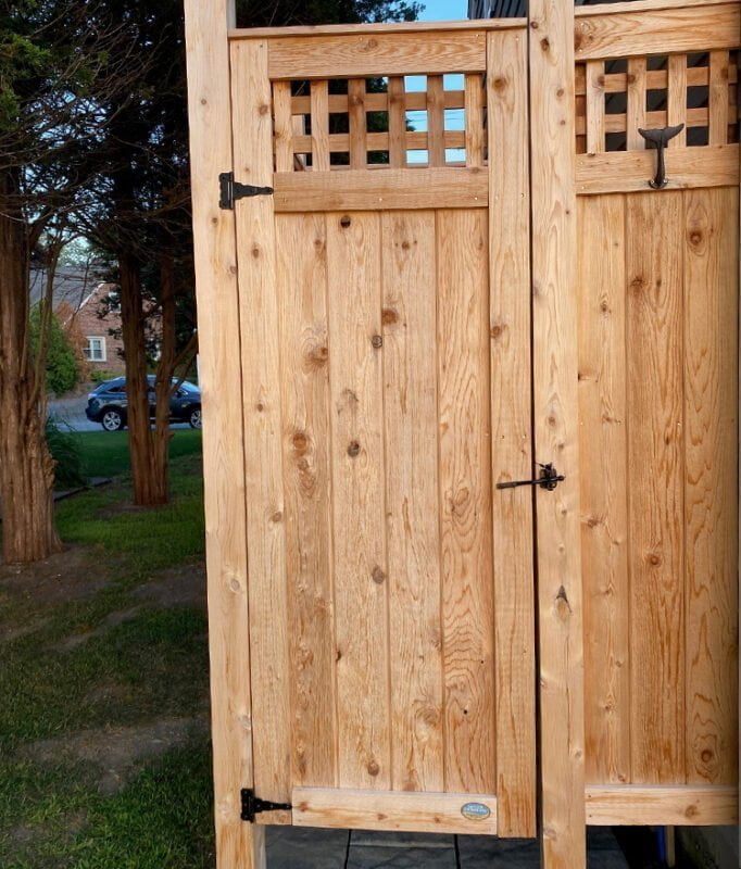 wood lattice cape cod shower kit