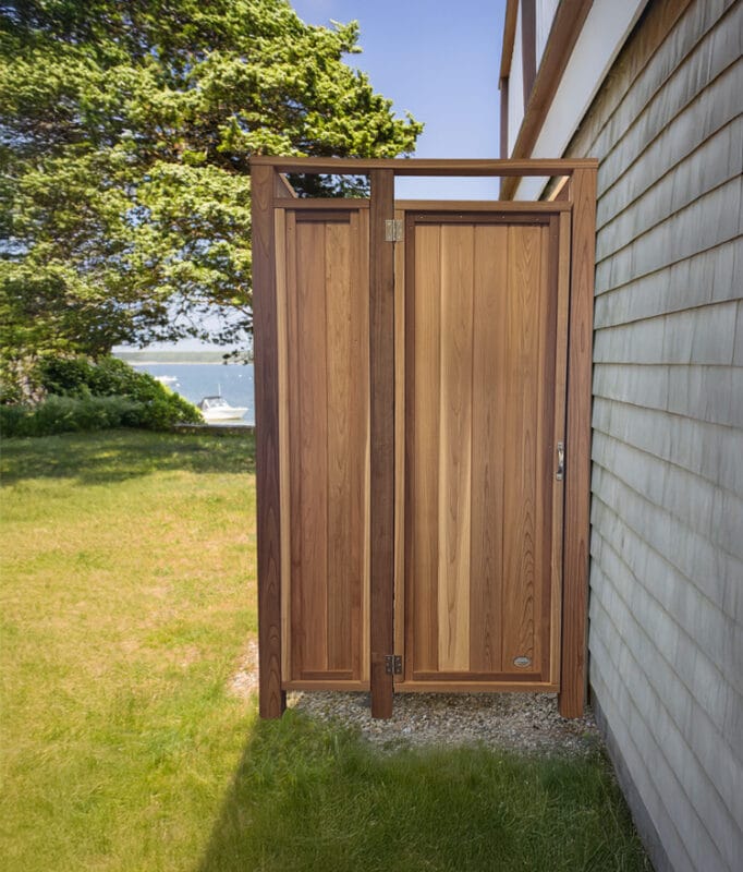 Clear cedar style outdoor shower