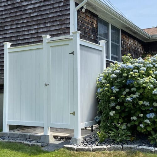 outdooor shower pvc vinyl style against home